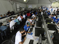 Visão da Tenda com as Oficinas</p>...</div>

 

 

<div class=