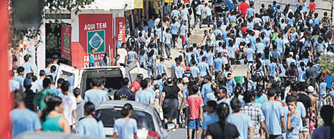 FOTO:</p>...</div>

 

 

<div class=