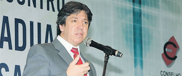 FOTO:</p>...</div>

 

 

<div class=