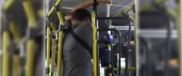 Foto:</p>...</div>
<div class=