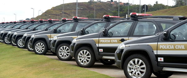 Veronica</p>...</div>

 

 

<div class=