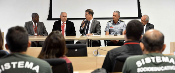 Foto: Carlos Alberto /</p>...</div>

 

 

<div class=